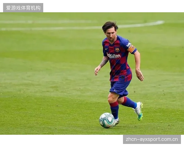 水晶宫后卫穆尼奥斯凭借赛季稳健表现，成功入选赛季最佳阵容。